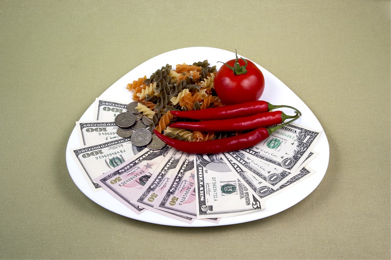 网曝昆明一学校食堂给学生吃臭肉，食品安全问题的深度剖析与反思