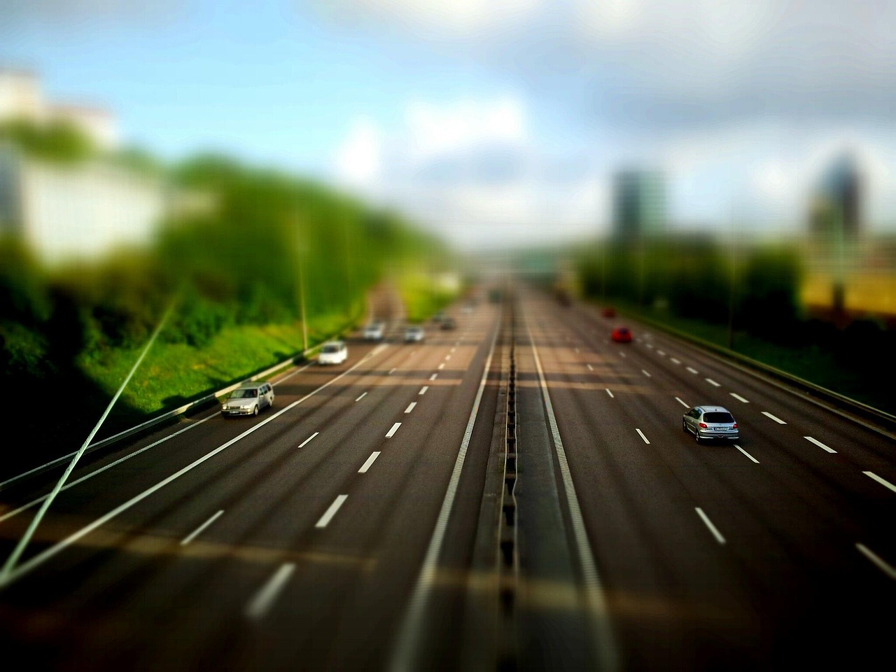 2021春节高速免费通行全攻略，时间、规则与出行建议